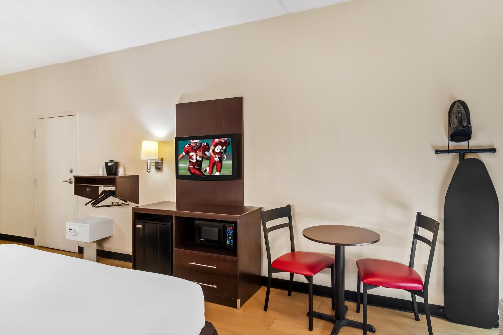Red Roof Inn Plus+ Jacksonville - Southpoint Esterno foto