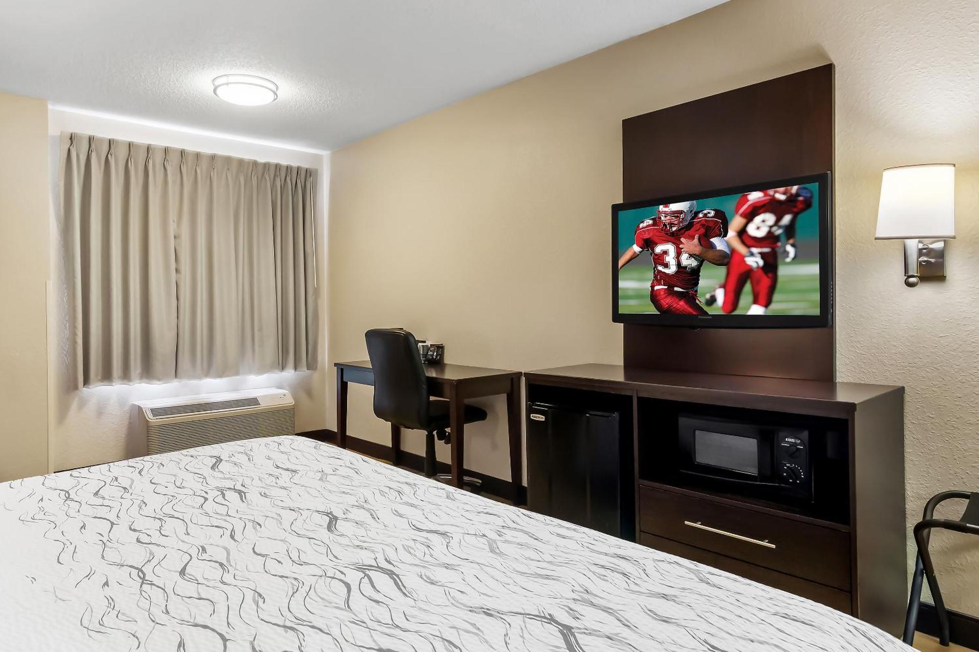 Red Roof Inn Plus+ Jacksonville - Southpoint Esterno foto