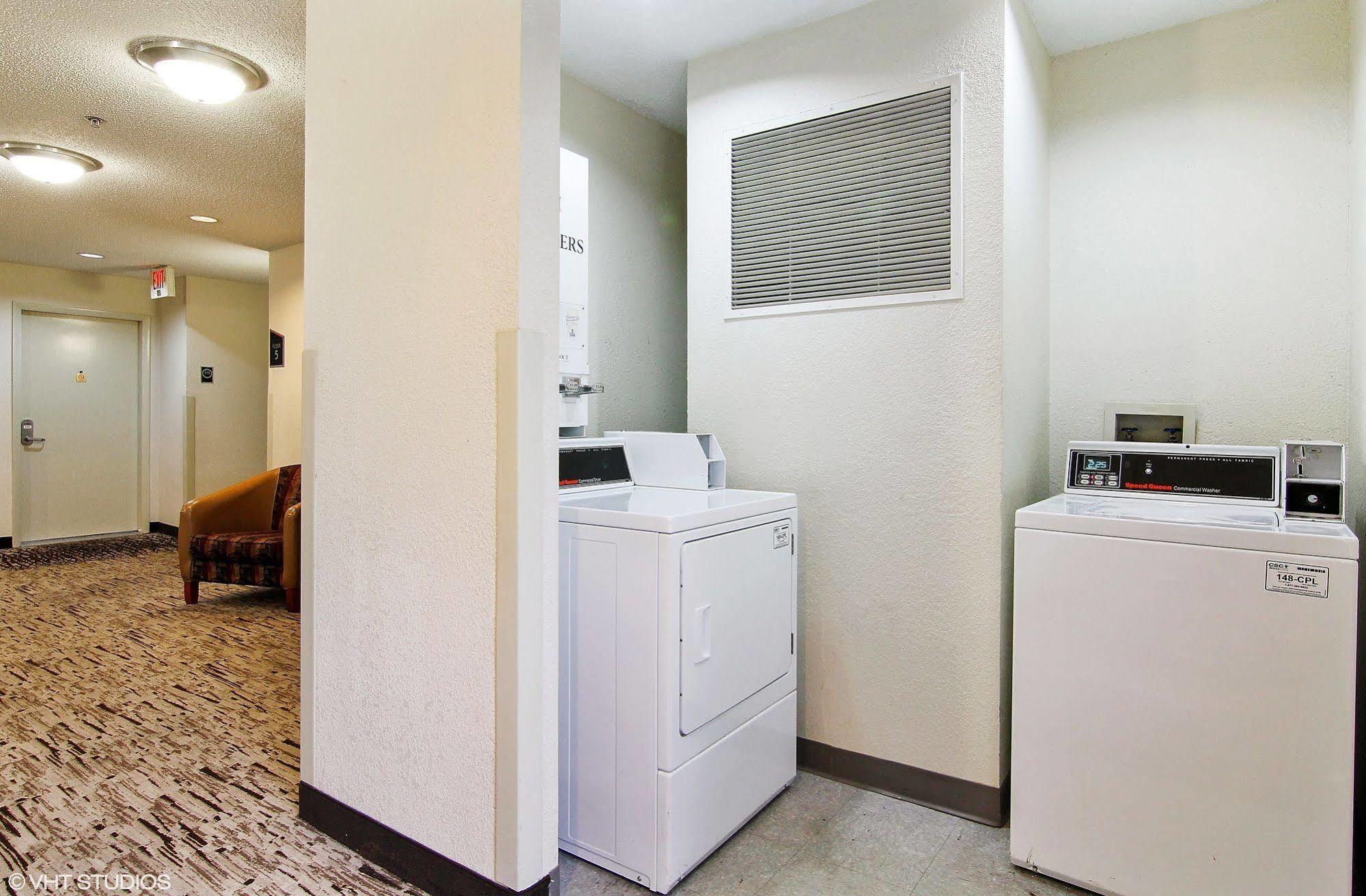 Red Roof Inn Plus+ Jacksonville - Southpoint Esterno foto