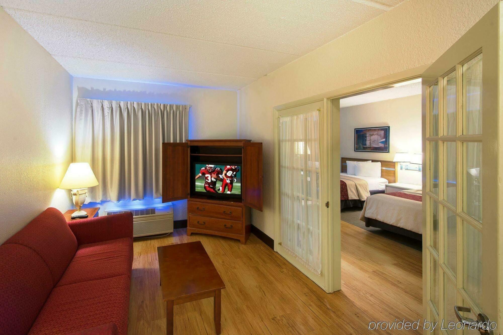 Red Roof Inn Plus+ Jacksonville - Southpoint Esterno foto